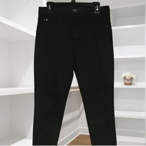 Curve Appeal - Black Skinny Jeans - Size 8